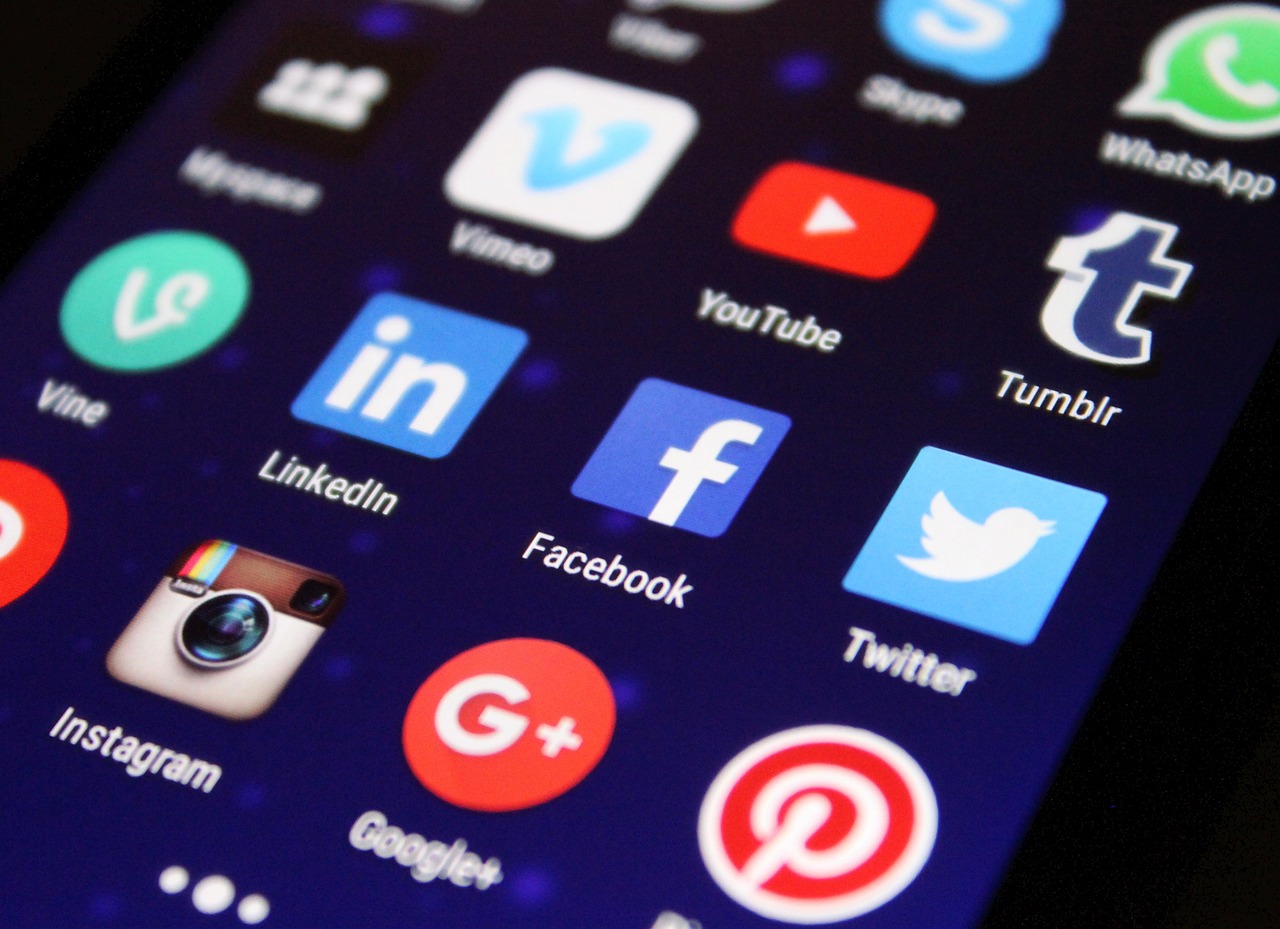 Image of social media apps on a cellphone.Pixel Bay.